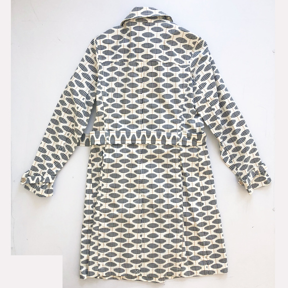 Gap Mod Trench - NWOT - Picture 3 of 5